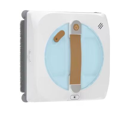 ШЕСТЬ ПРЕПРЕЙВОЧЕННЫХ РОБОТОВ С ОЧЕСТИТЕЛЬНОЙ ВОДОЙ